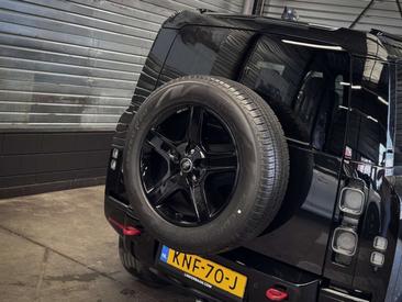 Land Rover Defender 110 P400e — photo 46
