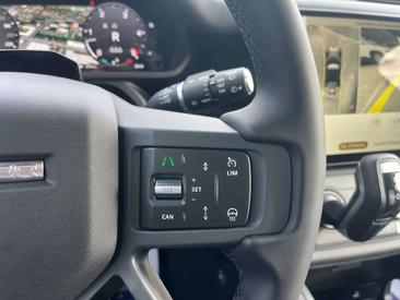 Land Rover Defender 110 D250 — photo 11