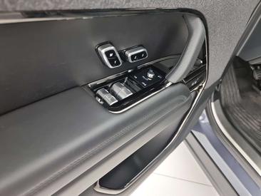 Land Rover Range Rover Sport D250 — photo 21