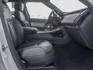Land Rover Range Rover Sport D250 — photo 9