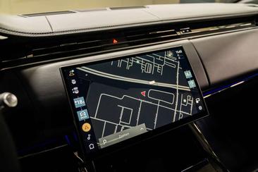 Land Rover Range Rover Sport P550e — photo 42