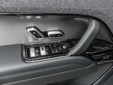 Land Rover Range Rover Sport D250 — photo 13