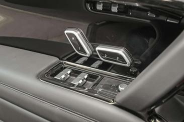 Land Rover Range Rover Sport SV — photo 11