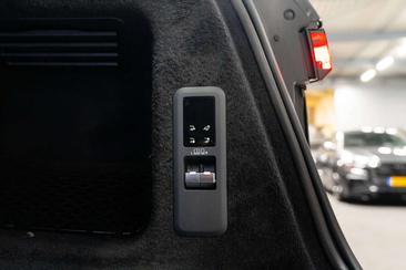 Land Rover Range Rover Sport P550e — photo 50