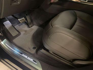 Land Rover Range Rover Sport D250 — photo 19