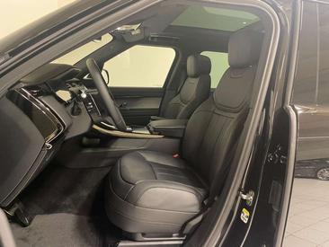 Land Rover Range Rover Sport D250 — photo 24