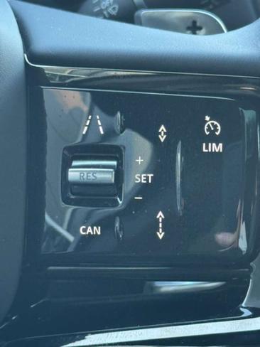 Land Rover Range Rover Sport D250 — photo 27