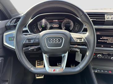 Audi Q3 Sportback TFSI E 45 E — photo 11