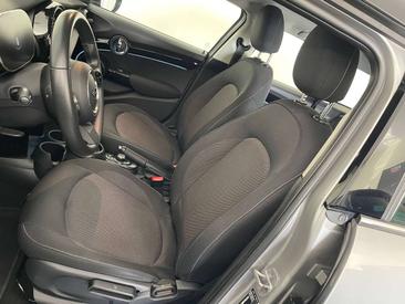 Mini 5 Portes Berline Cooper C — photo 12