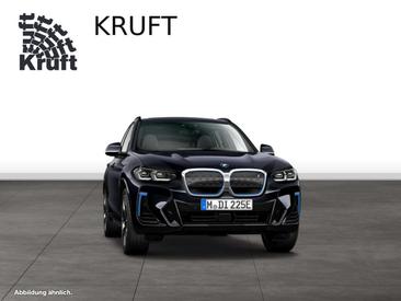 BMW iX3 — photo 10