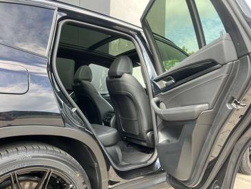 BMW iX3 — photo 13
