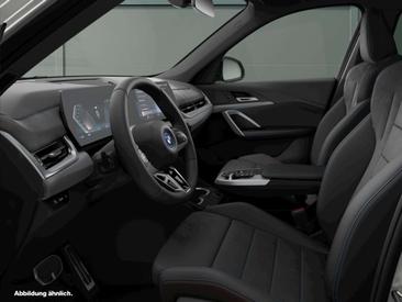 BMW IX1 XDrive30 — photo 2