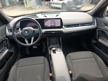 BMW IX1 XDrive30 — photo 18