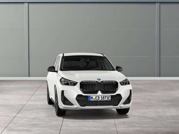 BMW IX1 XDrive30 — photo 11