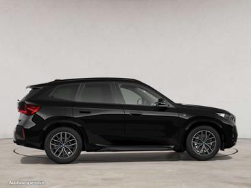 BMW IX1 XDrive30 — photo 8