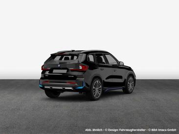 BMW IX1 XDrive30 — photo 2