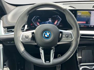 BMW IX1 XDrive30 — photo 12
