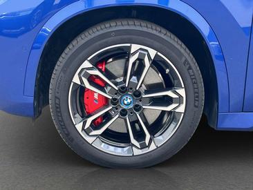 BMW IX1 XDrive30 — photo 16