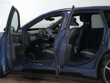 BMW iX3 50 XDrive — photo 5