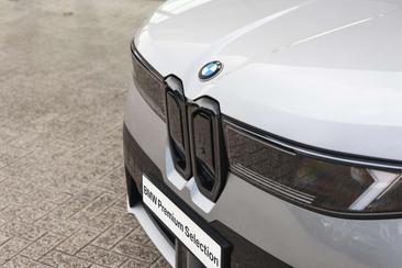BMW iX3 40 — photo 28