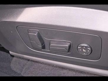 BMW IX1 XDrive30 — photo 16