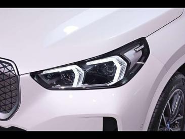 BMW IX1 XDrive30 — photo 24