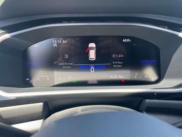 Volkswagen T-Roc 1.5 TSI — photo 10