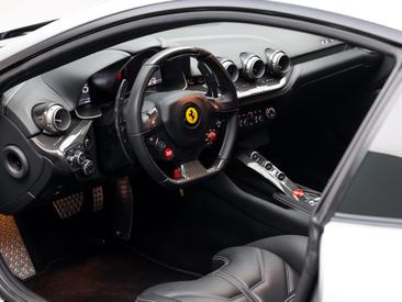 Ferrari F12 Berlinetta — photo 5