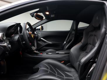 Ferrari F12 Berlinetta — photo 6