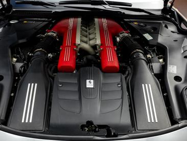 Ferrari F12 Berlinetta — photo 13