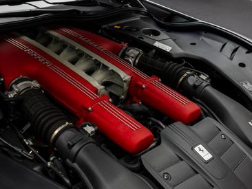 Ferrari F12 Berlinetta — photo 15