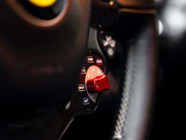 Ferrari F12 Berlinetta — photo 28