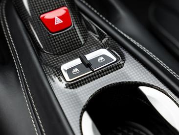 Ferrari F12 Berlinetta — photo 33