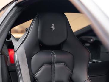 Ferrari F12 Berlinetta — photo 44