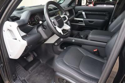 Land Rover Defender 110 P400e