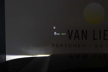 Land Rover Defender 110 P400e — photo 6