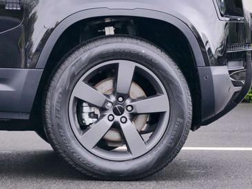 Land Rover Defender 110 D200 — photo 4