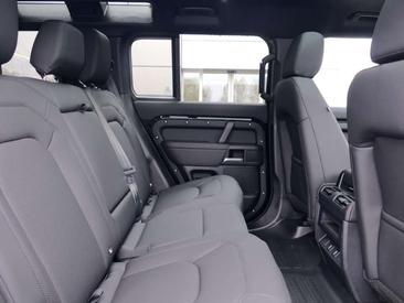 Land Rover Defender 110 D200 — photo 7