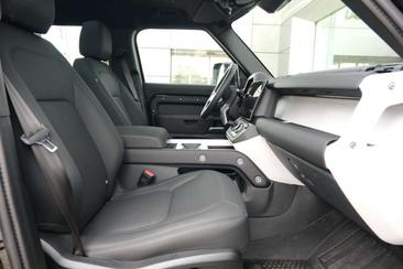 Land Rover Defender 110 D250 — photo 5