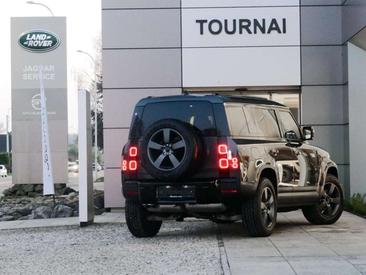 Land Rover Defender 110 D250 — photo 2