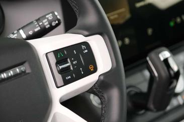 Land Rover Defender 110 D250 — photo 12