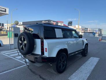 Land Rover Defender 110 D250 — photo 15