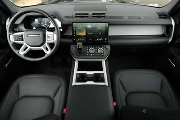 Land Rover Defender 110 D250 — photo 13