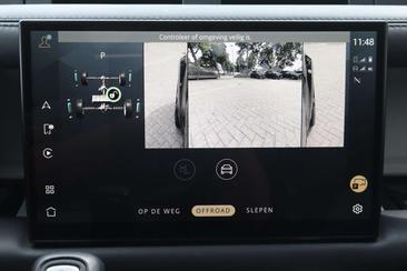 Land Rover Defender 110 P400e — photo 34