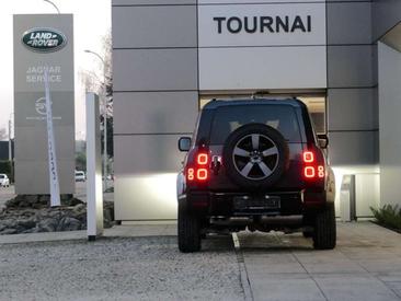 Land Rover Defender 110 D250 — photo 23