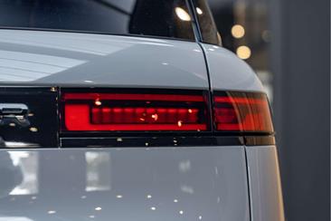 Land Rover Range Rover Sport SV — photo 15