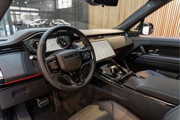 Land Rover Range Rover Sport SV — photo 17