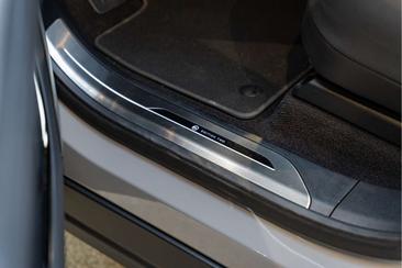 Land Rover Range Rover Sport SV — photo 23