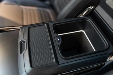 Land Rover Range Rover Sport SV — photo 38