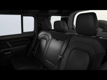 Land Rover Defender 110 D250 — photo 7